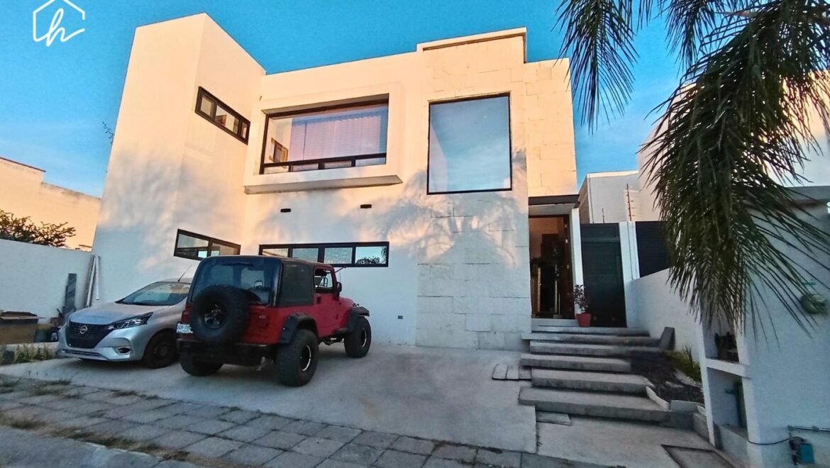 CASA EN RENTA EN LA PIEDRA