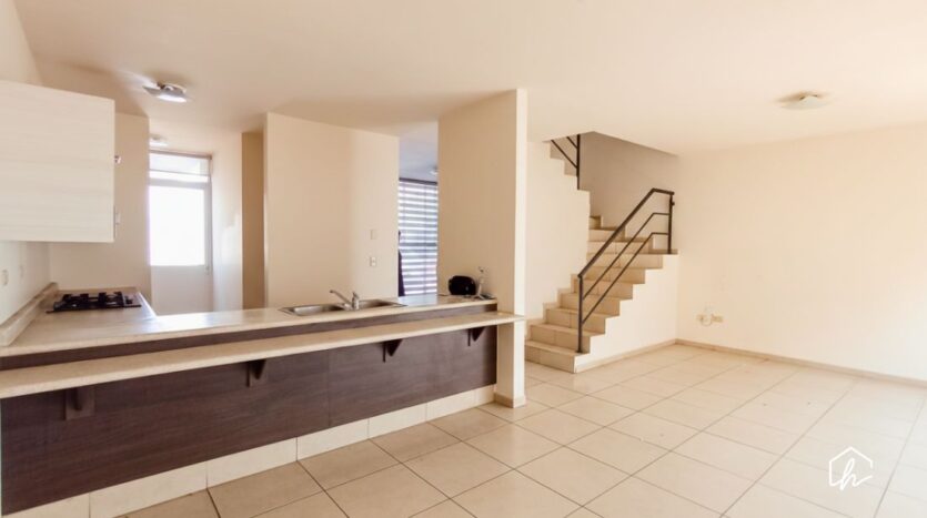 CASA EN VENTA EN RONDA RESIDENCIAL